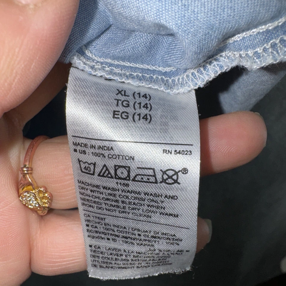 Old Navy Button Up Collared Blue Denim Shirt Long Sleeve XL (14)  - Image 4 of 4