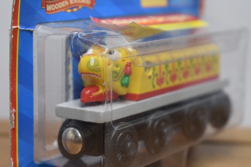 Chinese Dragon Learning Curve Thomas & Friends Wooden Railway Engine Trains New - Picture 10 of 13