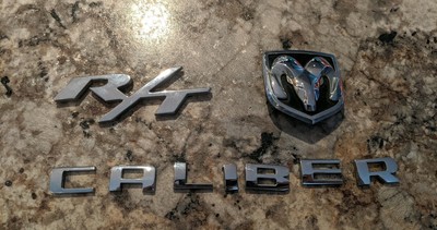 Dodge caliber эмблема