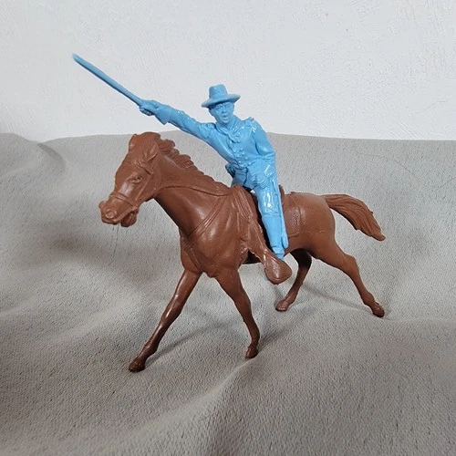 VINTAGE MARX FORT APACHE PLAYSET Calvary & HORSE VINYL