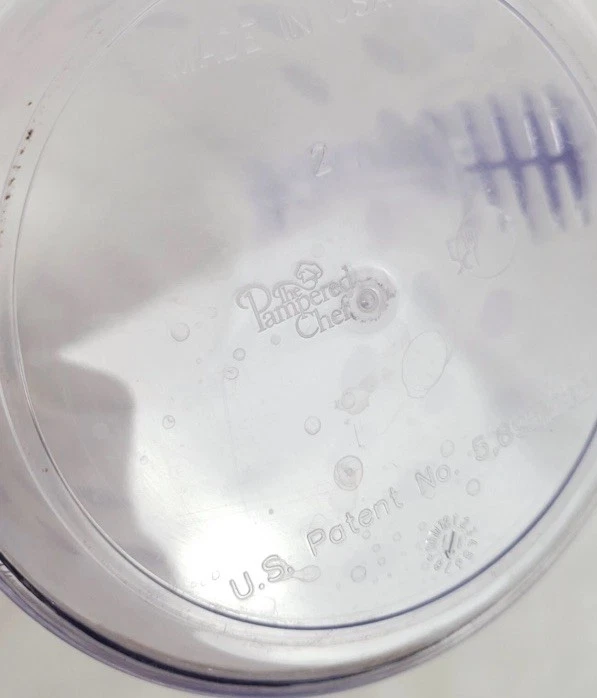 The Pampered Chef Pitcher Quick Stir patrón de lunares de 2 cuartos # 2272 Foto 2 de 3