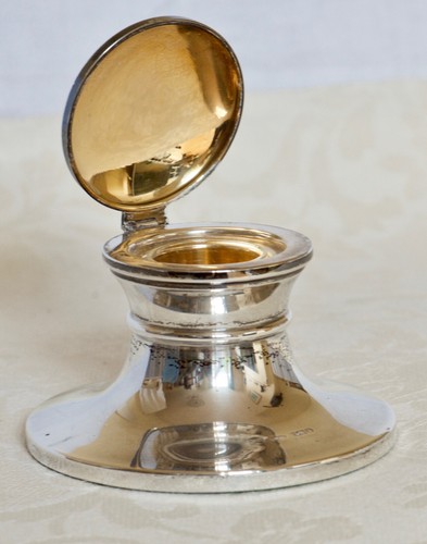 STERLING SILVER INKWELL Capstan ink pot with glass liner. Vintage penmanship - Picture 4 of 8