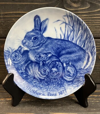 Kaiser Mother s Day 1977 Bunnies Rabbits Limited Series Blue White Moms