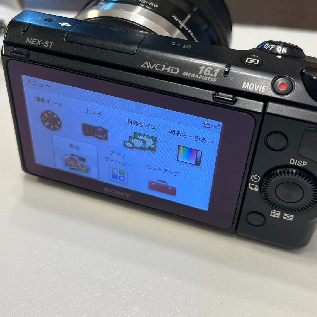 SONY NEX-5T カメラ　16-50mm レンズ付き Amazon.com : Sony NEX-5TL/W Mirrorless Digital Camera with 16-50mm