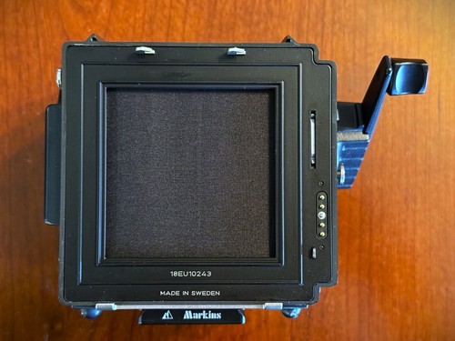 Hasselblad 203FE Medium Format Film Camera Black Body w/ PM45 and E12 back - Picture 8 of 16