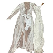 Vintage Victoria  s Secret Gold Label Bridal Lingerie Set Lace Robe  Slip Small