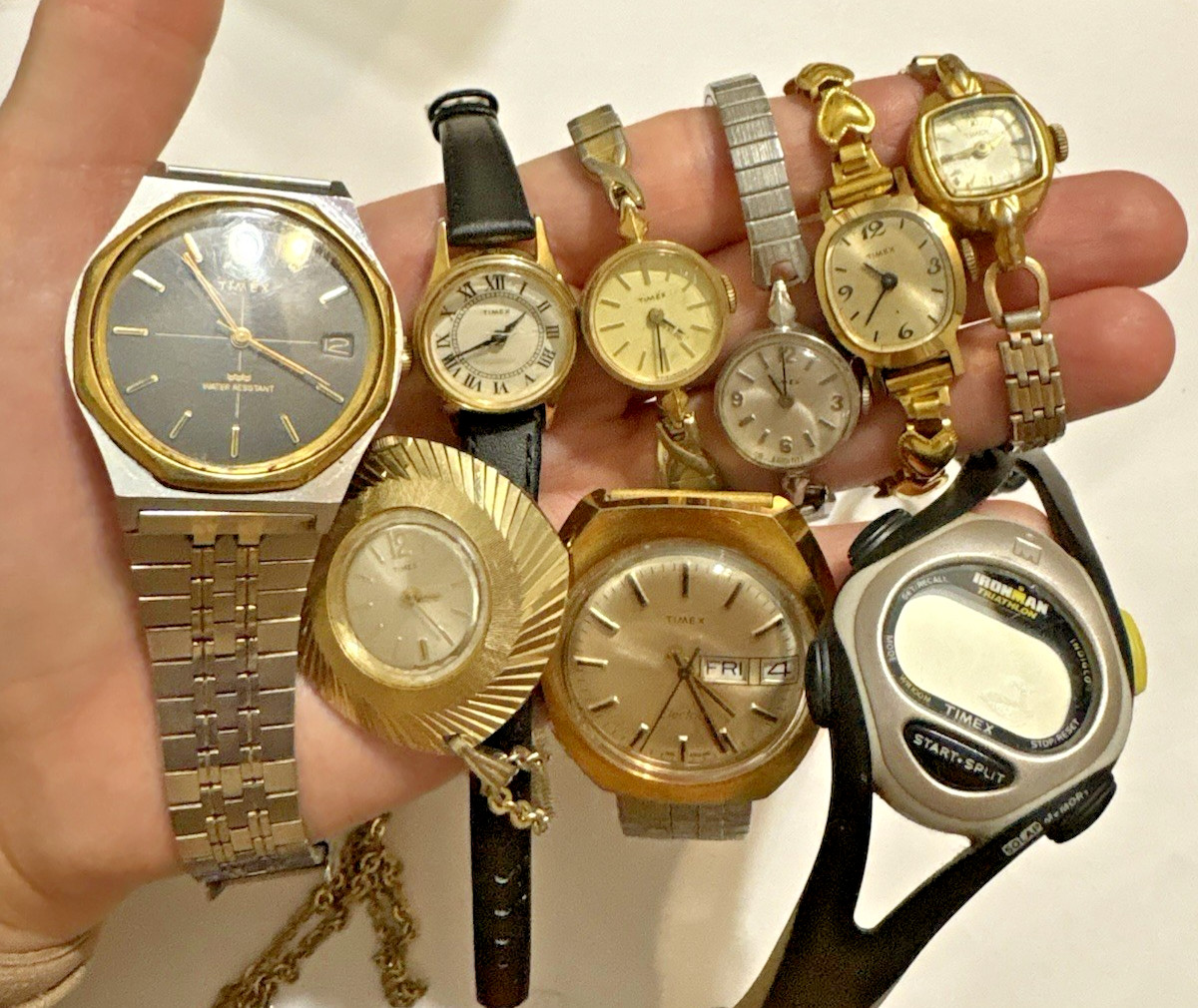 Lot Of Timex Men Women's Vintage Modern Wrist Watches Battery Mechanical As is image 7