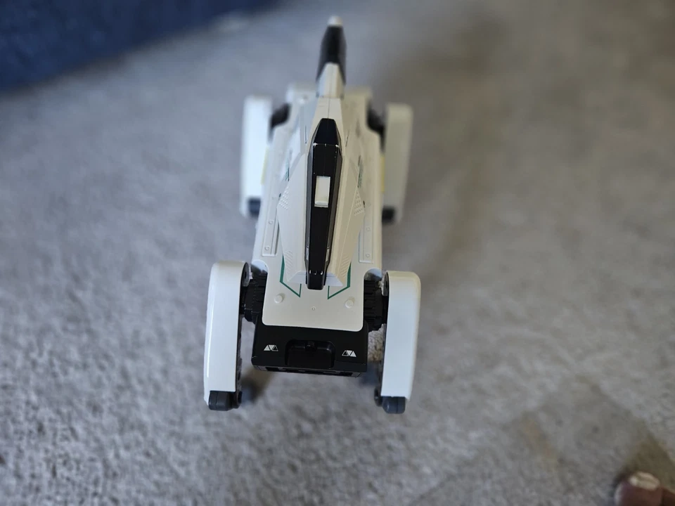 REFURBISHED ROBOT DOG SHOOTS GEL BALLS !   DOES KUNG FU DANCES 30 DAY GUARANTEE - Image 4 of 4