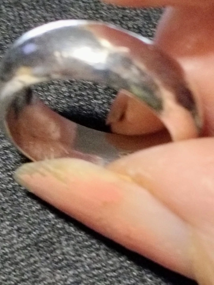 Sterling Silver .925 Unisex Solid Band Ring 7.5 grams / Size 7 / 6.7mm - Image 4 of 4