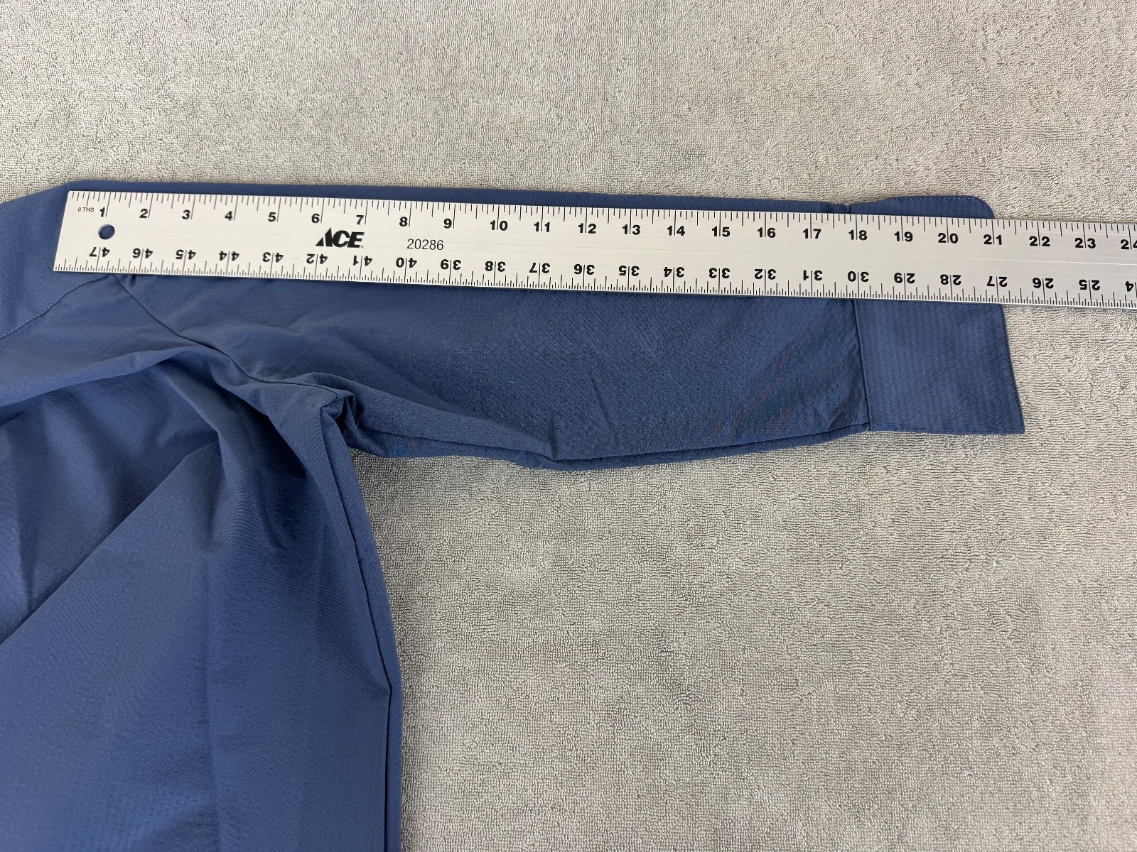 Vineyard Vines Performance Harbor Seersucker Sava… - image 7