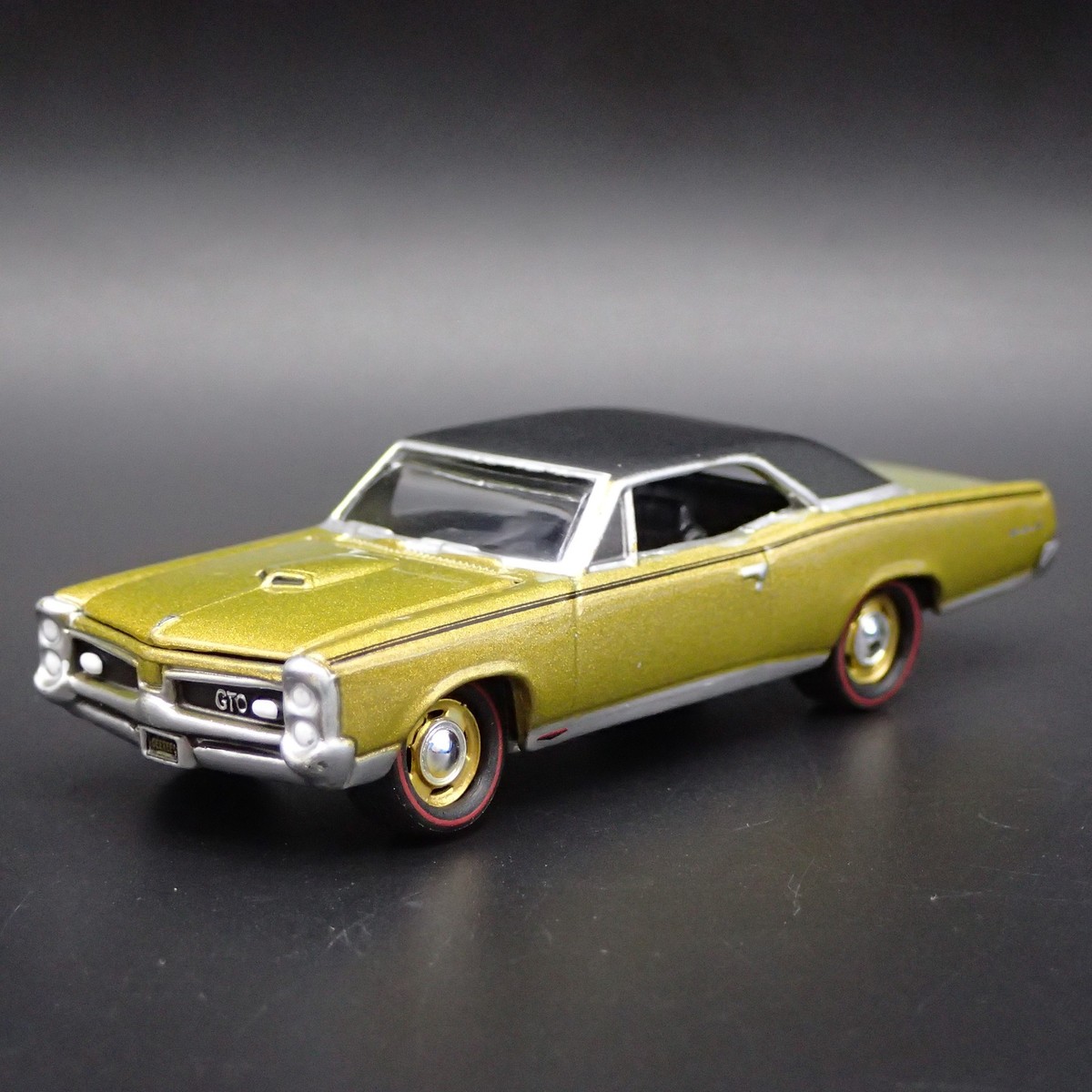 1/64 マイスト 積載車 PONTIAC GTO Maisto All Stars 1965 Pontiac GTO Vintage Gasser Drag Car