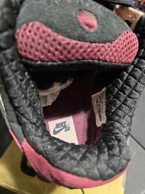 RARE NIke SB Paul Rodriguez 2 Bloody St Valentines Day 