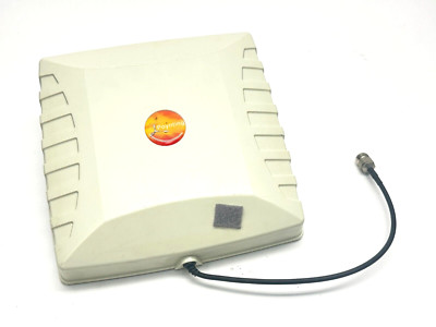 Poynting A-PATCH-0025 Unidirectional Circularly Polarized RFID Patch Antenna