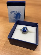 Anello con taglio Smeraldo, Fedele Riproduzione