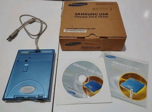 Floppy Disk Drive Samsung FDD Model SFD-321U 3.5 Pollici Esterno Usb completo