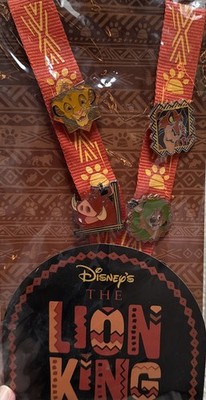 Disney Lion King Lanyard Pin Starter Set Authentic Simba Scar Pumba   NEW