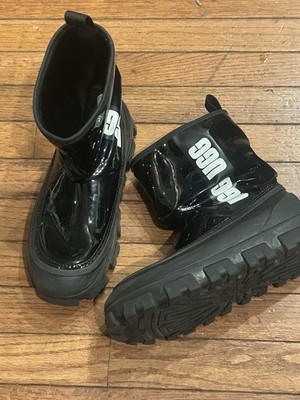 UGG Platform Patent Mini Boot Women's Size US 7 Black Waterproof