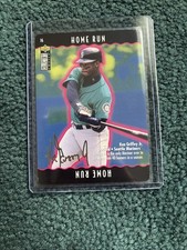 1996 Collector's Choice #16 Ken Griffey Jr. You Make Play Gold Signature