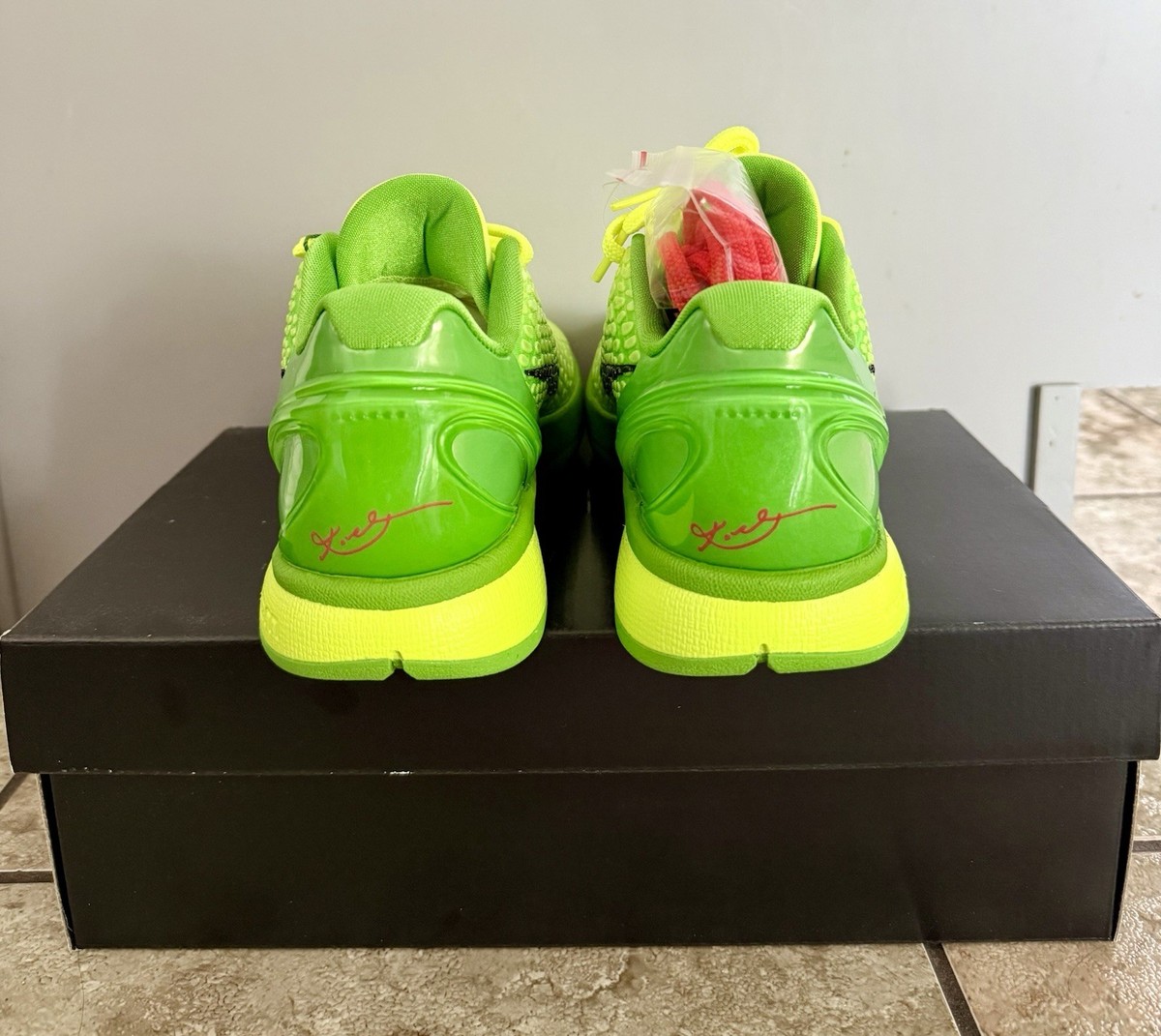Nike Zoom Kobe 6 Protro Low Grinch  CW2190-300 Men’s 5.5 Nike Zoom Kobe 6 Protro  main image 3
