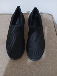 skechers goga max slip ons