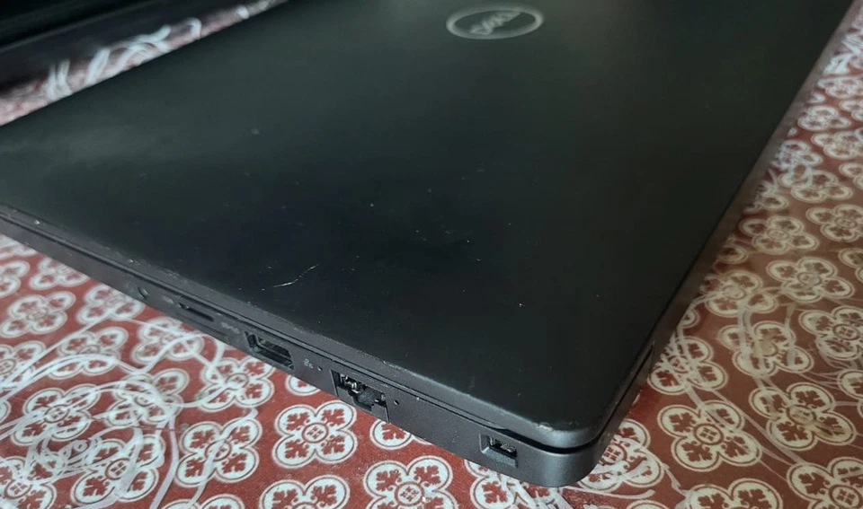 Dell Latitude 7490 · i5-8350 · 8GB · 256GB, foto 4 di 5