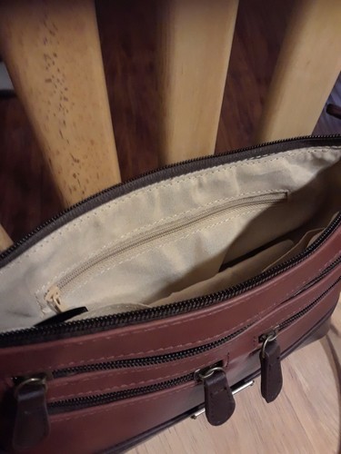 Stone & CO Crossbody Leather Bagger - Picture 6 of 6