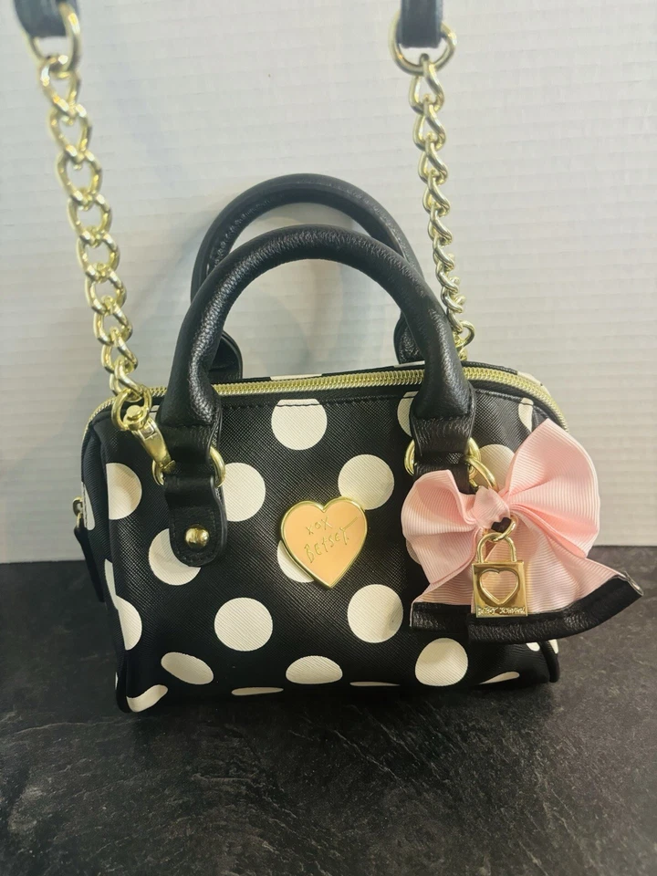 Betsey Johnson Bundle! Mini Purse Insulated Lunch Box And Wristlet! All 3 - Image 4 of 4