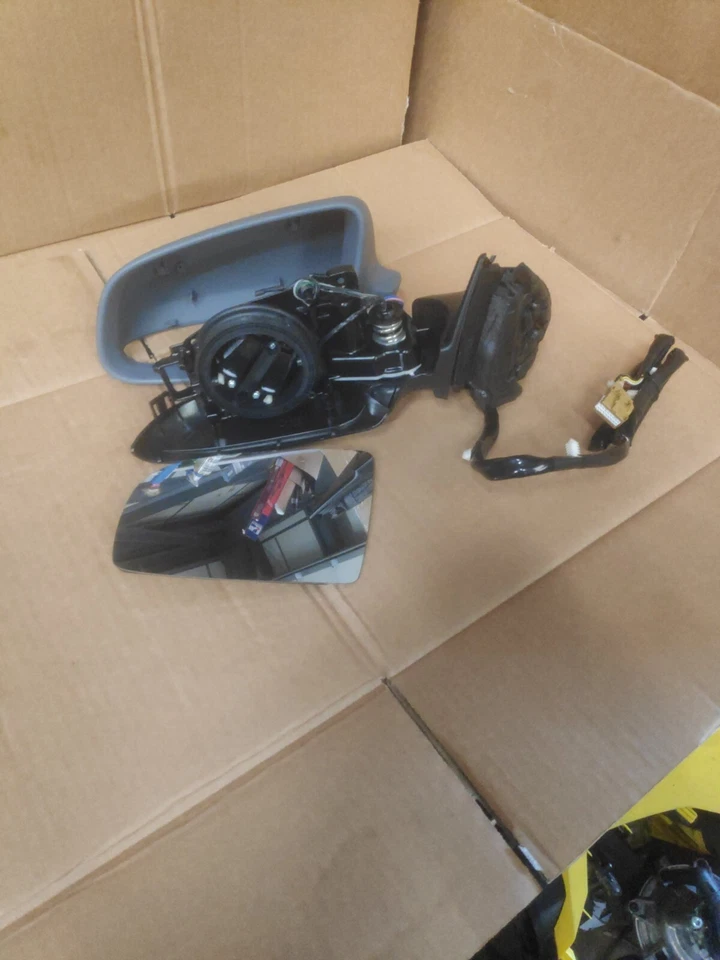Espejo de puerta AUDI A4 2001-2005 eléctrico cebado eléctrico plegable mano izquierda  Foto 2 de 4