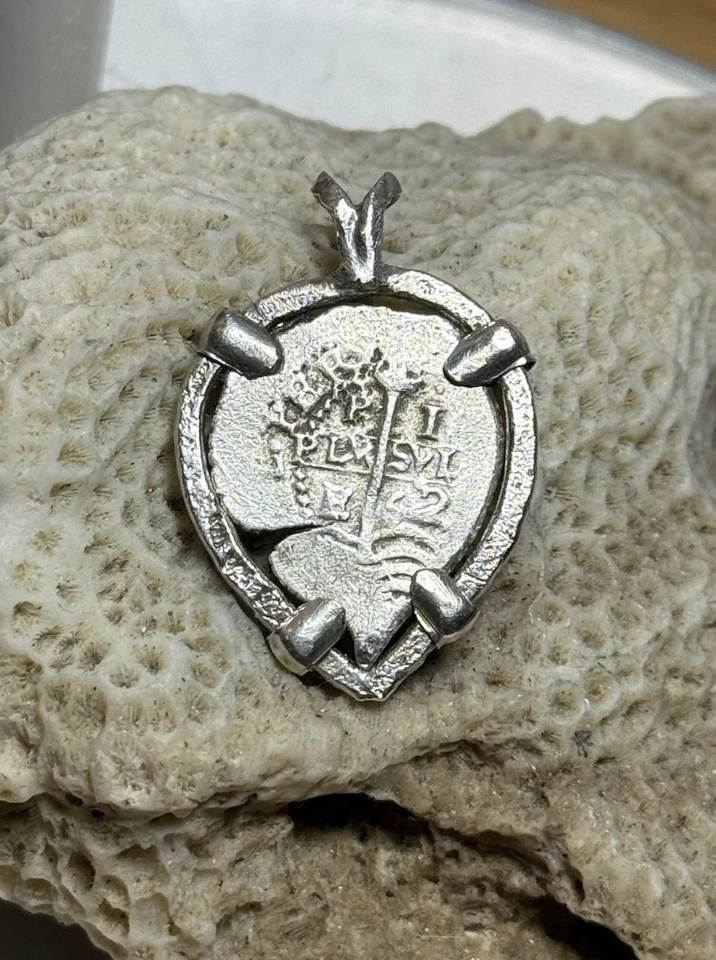 Auténtica moneda de plata real naufragio de la época colonial española fechada 1 en bisel Foto 4 de 4