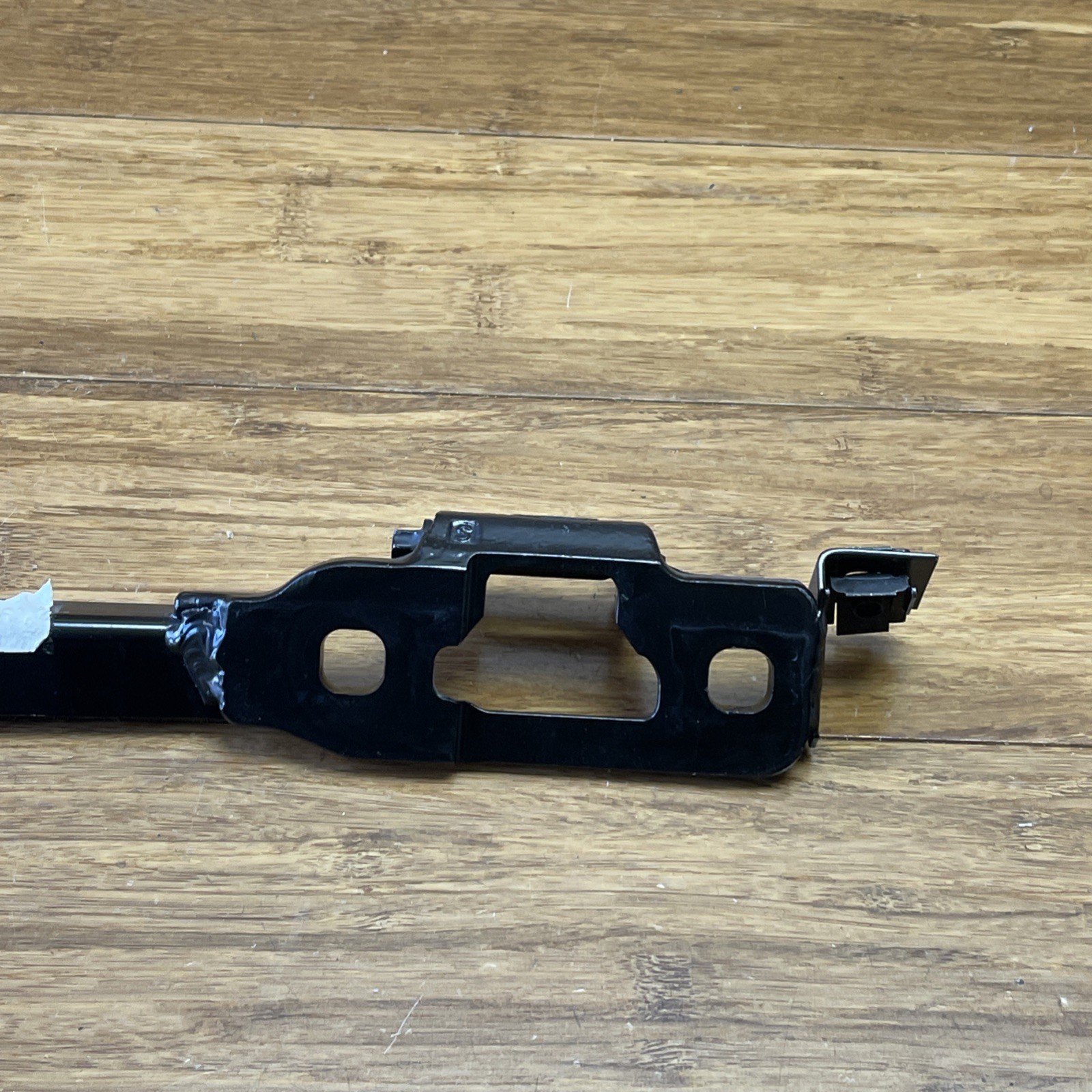 2014-2020 BMW i8 I12 Front Right Upper Door Hinge Mount Bracket Support OEM
