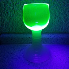 Uran Weinglas Uranglas Weinrömer  Trompetenfuß Biedermeier Weinkelch