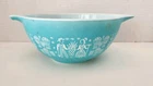 Vintage Pyrex Turquoise  # 442 Amish Butterprint Cinderella Mixing Bowl 1.5 Qt