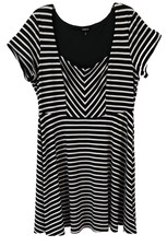 Torrid Striped Square Neck Dress Sz 2(2X) Black/White Striped Knee Women XX15
