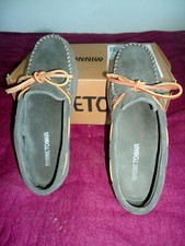 Minnetonka Tie Tread Moccasin Charcoal 361A Size 7 NIB