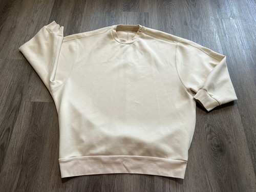 Uniqlo Women Ivory Sweatshirt Zipper Shoulder Scuba Fabric Sz. L Y03