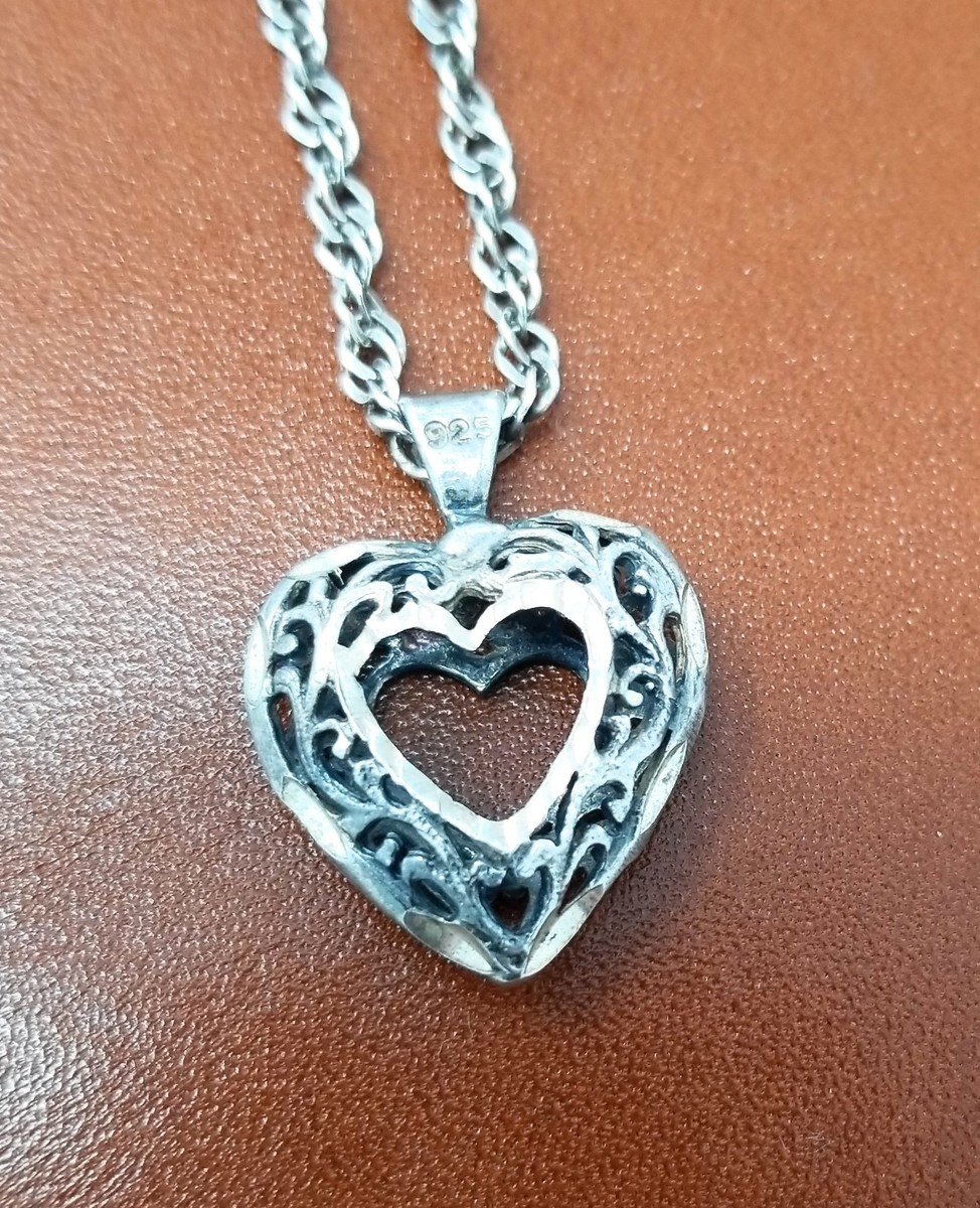 VINTAGE STERLING SILVER HEART NECKLACE .925 ESTATE FIND 9.4 GRAMS