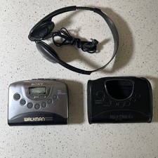 Sony Walkman WM-FX251 FM/AM Portable Radio Cassette Player With Leather Case