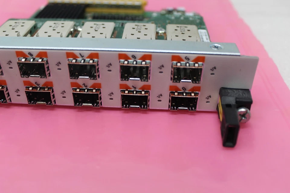 Cisco SPA-10X1GE-V2 Optical interface module Used for ASR1001 ASR1002 Router - Image 3 of 4