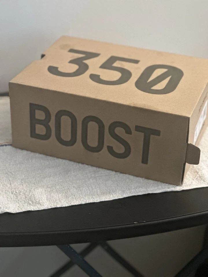 Yeezy Boost 350 Grey Knit Sneakers US size 6 - Image 2 of 4