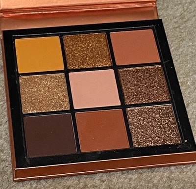 Huda Beauty Limited Edition Topaz Obsessions Palette
