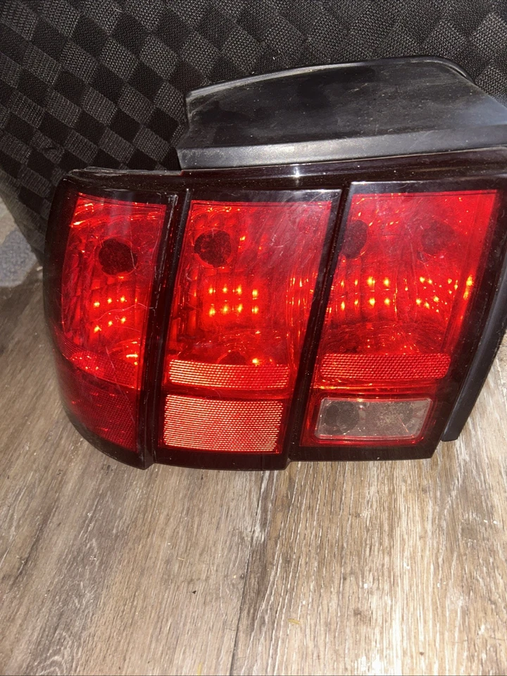 99-04 Mustang Taillights Ford Oem Good Condition Free Shipping USA - Image 4 of 4