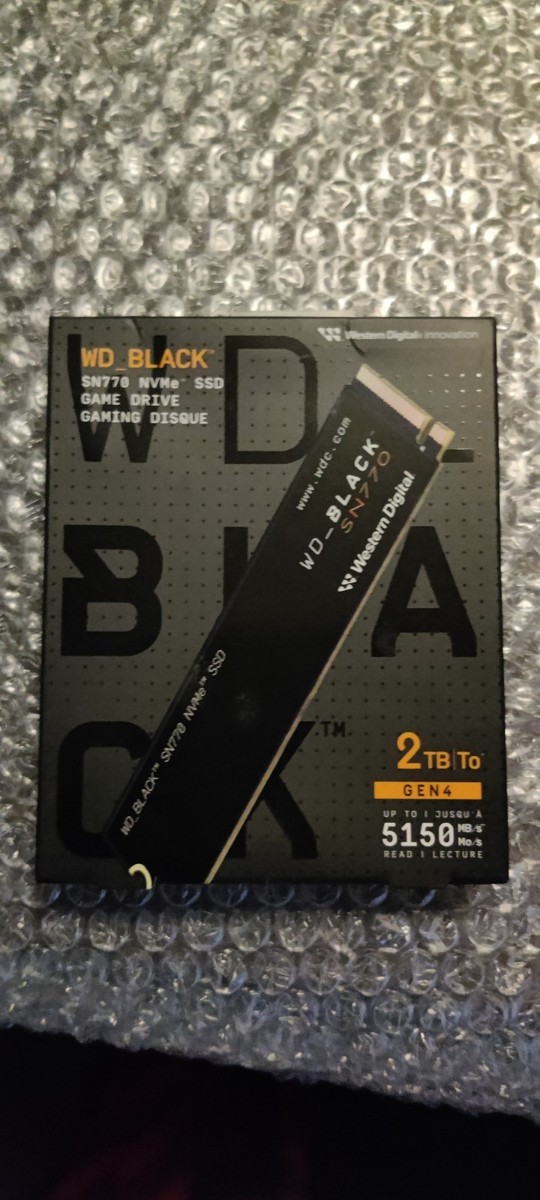 Western Digital 2TB WD_BLACK SN770 NVMe SSD - WDS200T3X0E