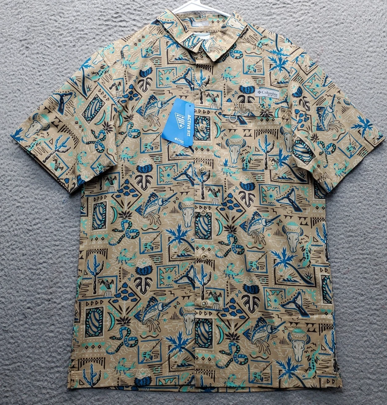 Columbia Wild Cast Camp Fishing Shirt Mens Small Multi Active Fit FO6044 - 214