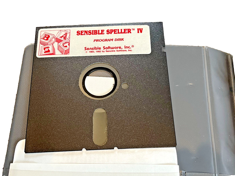 Vintage Sensible Speller Software Apple II 5.25" Floppy Disk ST533B39