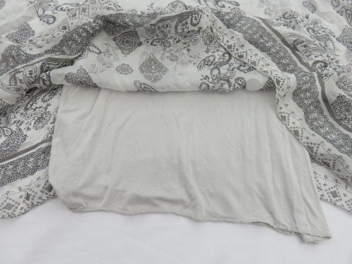 MADE IN ITALY SILVER GREY PAISLEY 100% SILK FLOATY LAYER & JERSEY TOP UK 12 - Picture 8 of 13