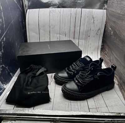Giuseppe Zanotti Men's US 8 Blabber Velvet Low-Top Sneakers Nero *Dark Blue*
