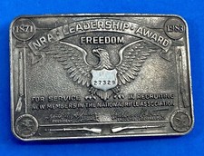 VINTAGE AMERICAN BELT BUCKLE NRA LEADERSHIP AWARD FREEDOM USA RIFLE GUNS