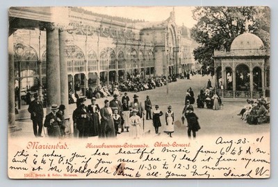 1901 Marienbad Kreuzbrunnen-Colonnade Abend-Concert Postcard Brück & Sohn