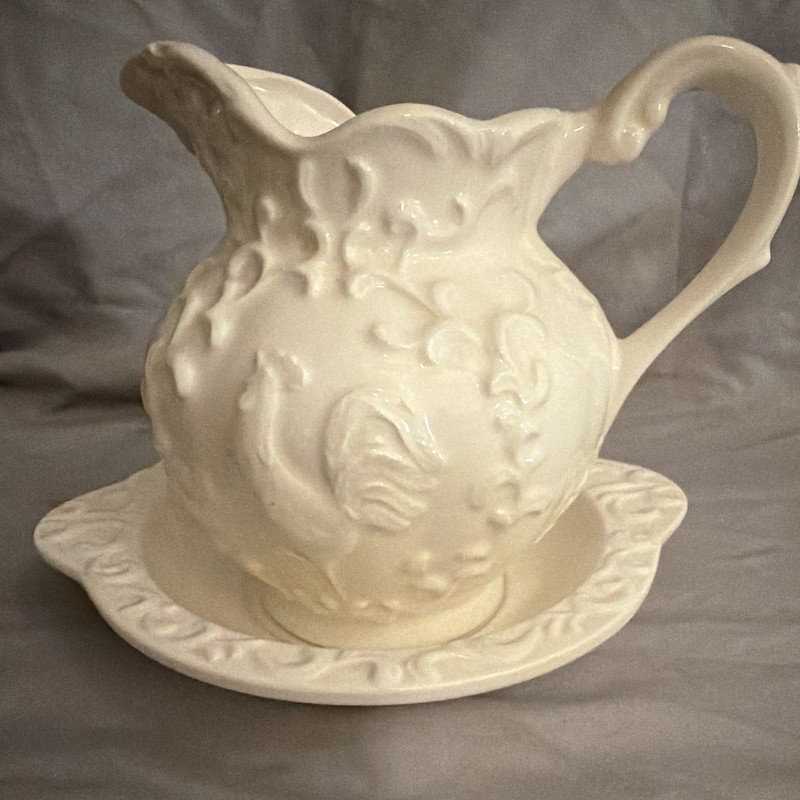 White Glossy Ceramic Creamer & Underplate Saucer Set L-405 Made in Japan