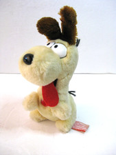 VINTAGE 1983 ODIE 6" PLUSH WITH HEART ON CHEST GREAT CLEAN CONDITION